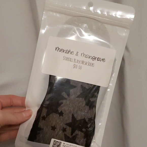 🍓 Menthe : "Starfall" Black Star Mesh Socks - Picture 2 of 2